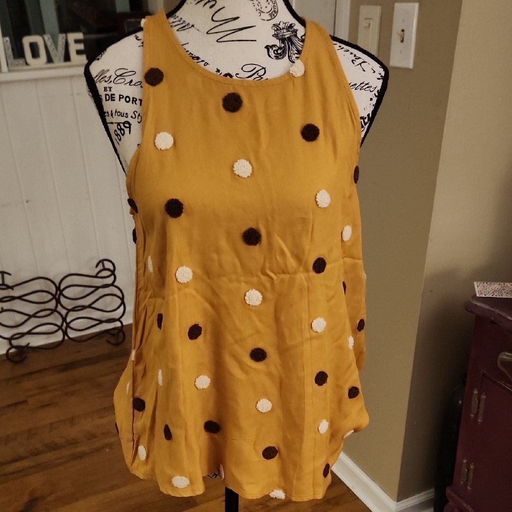 3/$20 Blu Pepper Yellow Boxy Tank Top with White Accents